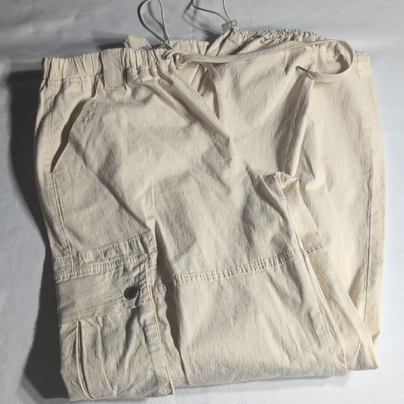 Madden Girl Men's Cream Cargo Pants - Picture 7 of 12
